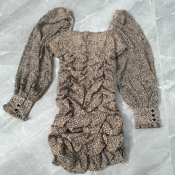 Women’s HYFVE Leopard Print Ruched Long Sleeve Dress Medium - Picture 7 of 16